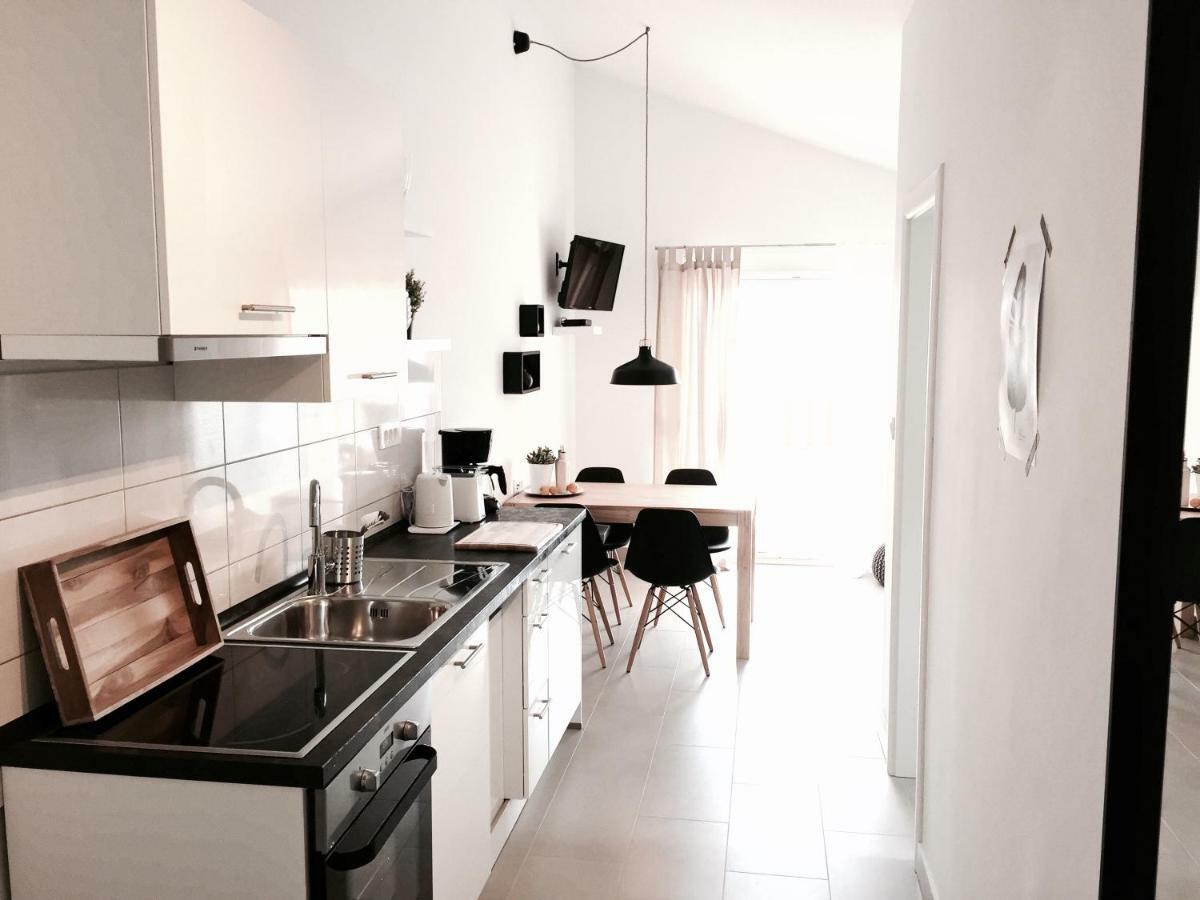 Apartmani Zivaljic Трогір Екстер'єр фото