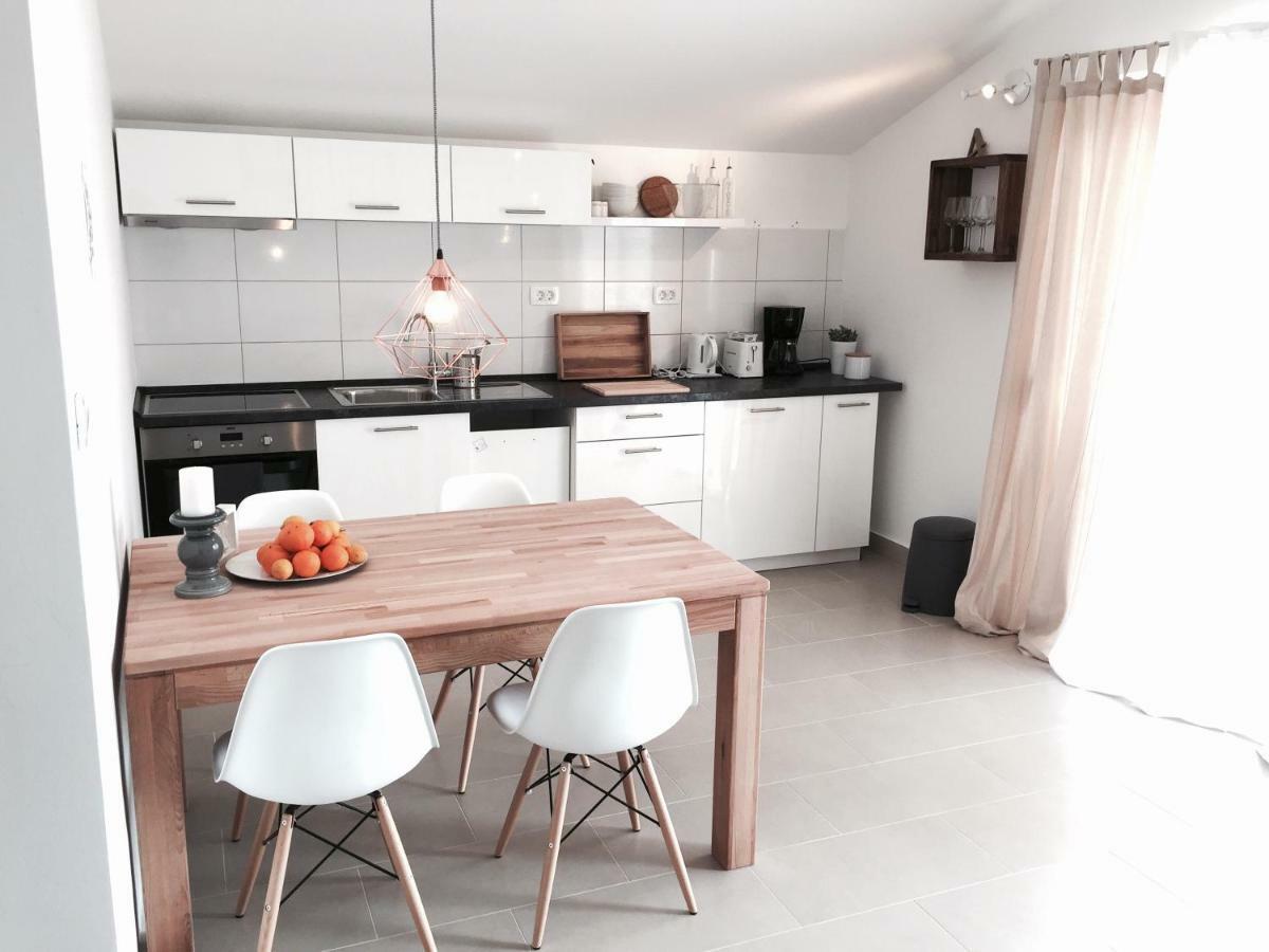 Apartmani Zivaljic Трогір Екстер'єр фото